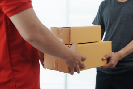 Last Mile Delivery Solutions: Optimizing Urban Logistics Efficiency